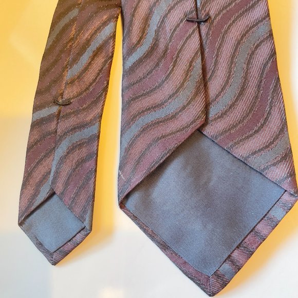 VINTAGE TIE  100% SILK - Picture 3 of 4